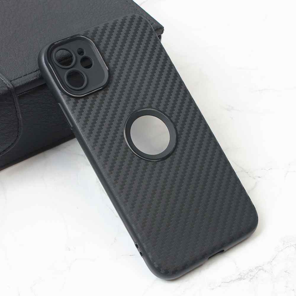 Maska za iPhone 11 Carbon Stripe crna